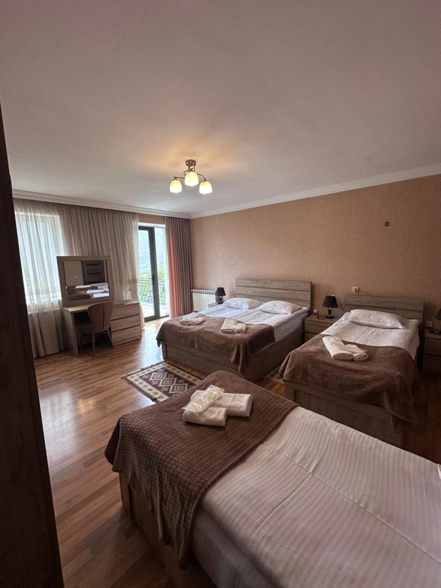 Kazbegi Guide Hotel Kültér fotó